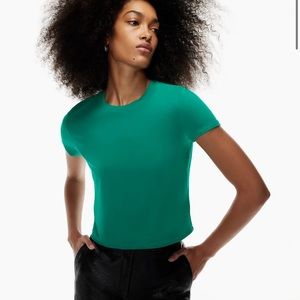 NWOT Aritizia Babaton Everyday T-Shirt in Black